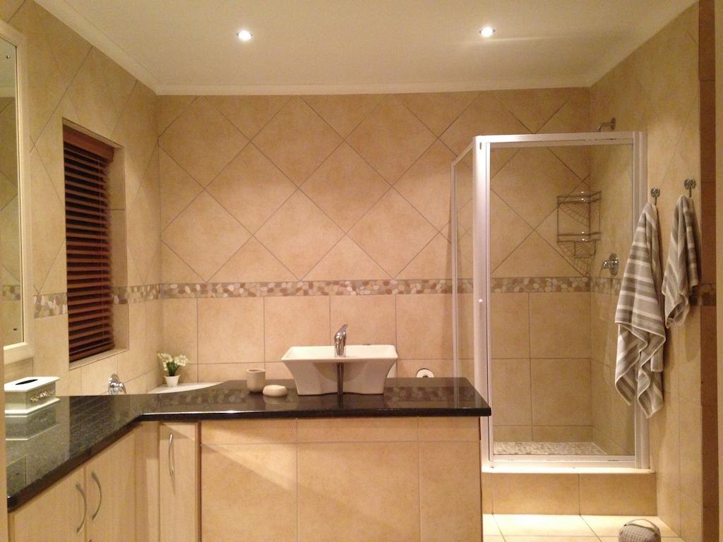 Fynbos Feniks Apartment Stellenbosch Oda fotoğraf